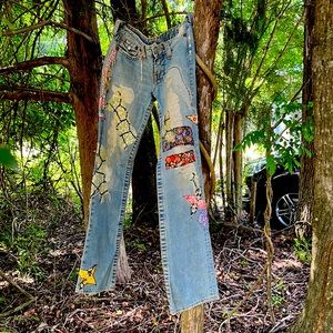 True Religion brand jeans size 27. Hippie jeans.